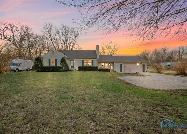 Property at 1425 S Crissey Rd, Holland, OH 43528, 2 beds, 1.5 baths