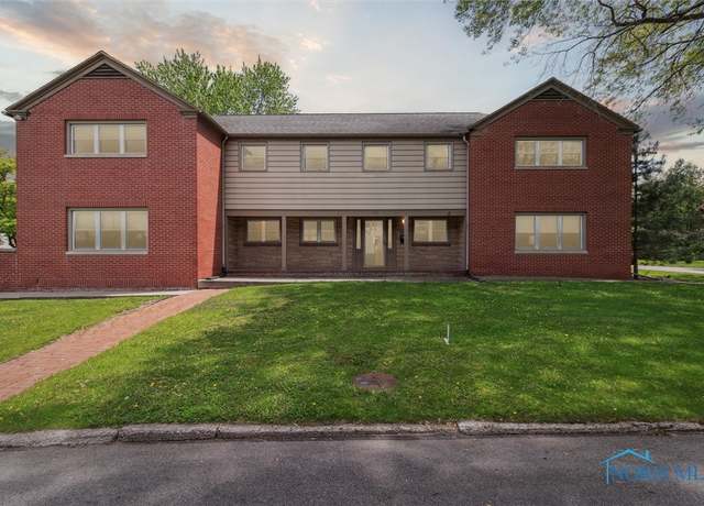 Property at 325 Park St, Bryan, OH 43506, 4 beds, 4 baths