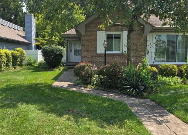 Property at 2412 Mckivett Dr #2412, Toledo, OH 43615, 2 beds, 2 baths