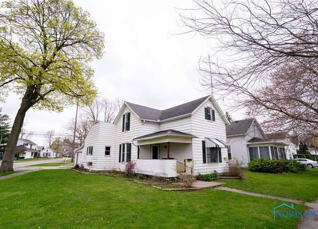 Property at 401 Summit St, Defiance, OH 43512, 3 beds, 1 bath