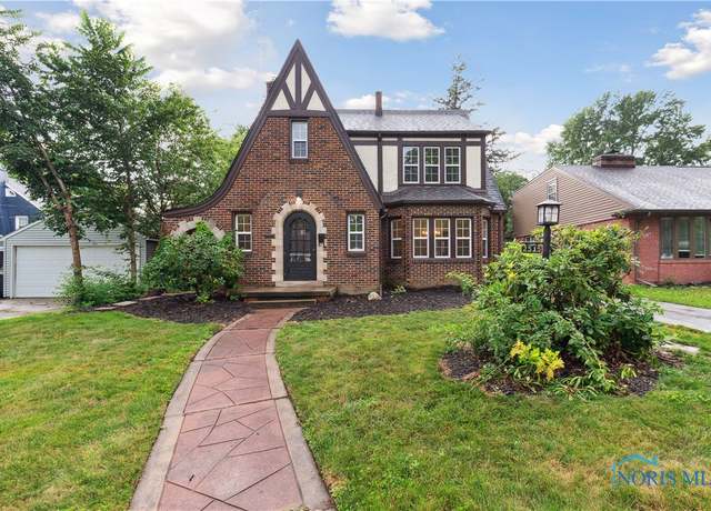 Property at 2515 Densmore Dr, Toledo, OH 43606, 3 beds, 1.5 baths