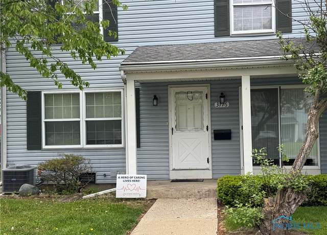 Property at 3776 Lakepointe Dr, Northwood, OH 43619, 2 beds, 1.5 baths