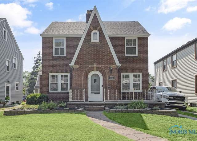 Property at 3935 Garrison Rd, Toledo, OH 43613, 3 beds, 1.5 baths
