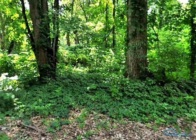Property at 6043 Roan Rd, Sylvania, OH 43560