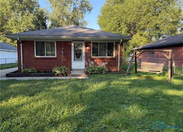 Property at 1428 Gage Rd, Toledo, OH 43612, 3 beds, 1.5 baths