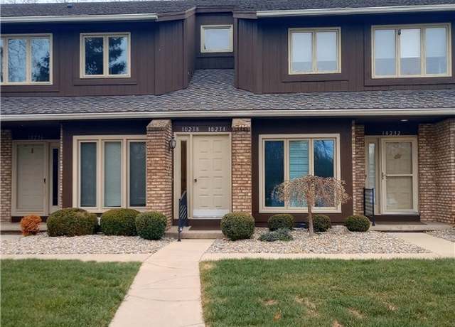 Property at 10238 Ford Rd, Perrysburg, OH 43551, 3 beds, 2 baths