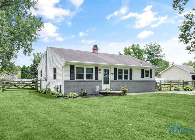 Property at 1937 Rhode Island Rd, Holland, OH 43528, 3 beds, 1 bath
