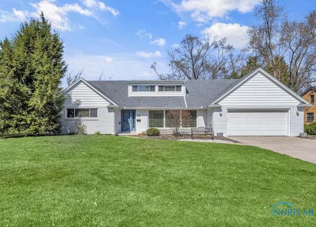 Property at 4426 Sheraton Rd, Ottawa Hills, OH 43615, 4 beds, 2.5 baths