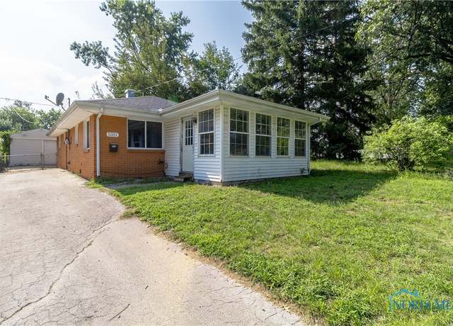 Property at 5351 Cowan St, Toledo, OH 43613, 3 beds, 1.5 baths