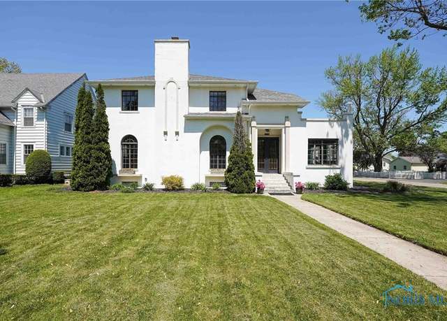 Property at 218 E Mcpherson Ave, Findlay, OH 45840, 4 beds, 2 baths