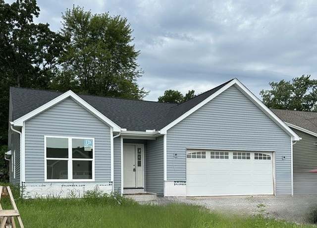 Property at 2019 Oakside, Toledo, OH 43615, 3 beds, 2 baths