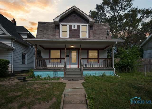 Property at 715 Nicholas St, Toledo, OH 43609, 3 beds, 1 bath