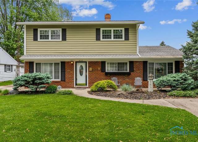 Property at 832 Maple Ln, Waterville, OH 43566, 4 beds, 1.5 baths