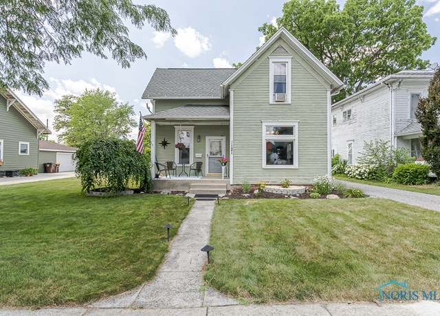 Property at 121 E Cornelia St, Hicksville, OH 43526, 4 beds, 2 baths