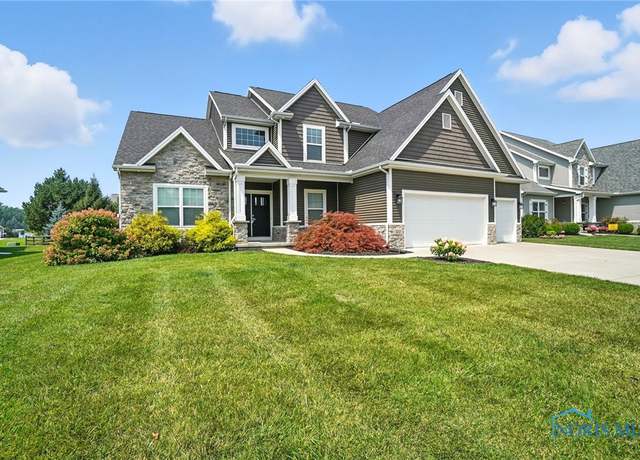 Property at 700 Delaware Dr, Perrysburg, OH 43551, 4 beds, 3.5 baths