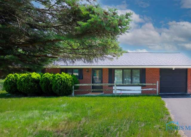Property at 343 S Mccord Rd, Holland, OH 43528, 3 beds, 1 bath