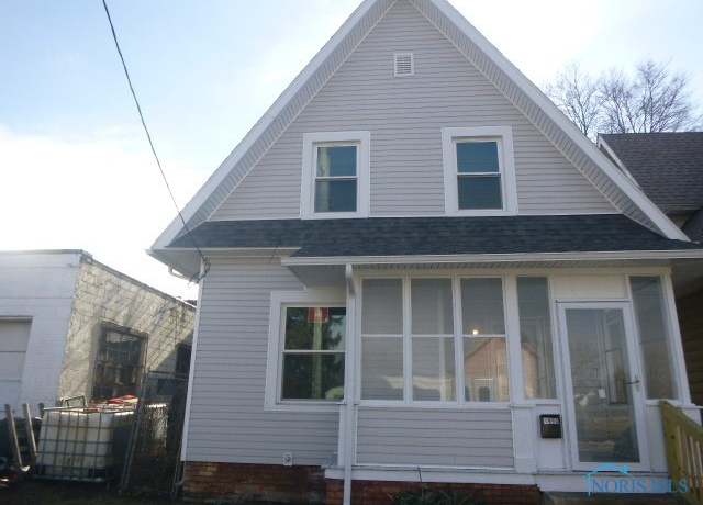 Property at 1990 N Erie St, Toledo, OH 43611, 3 beds, 1.5 baths