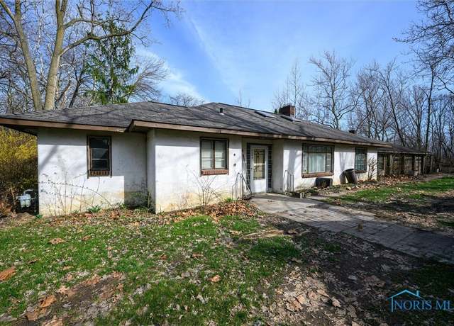 Property at 1243 N Genoa Clay Center Rd, Genoa, OH 43430, 4 beds, 2 baths