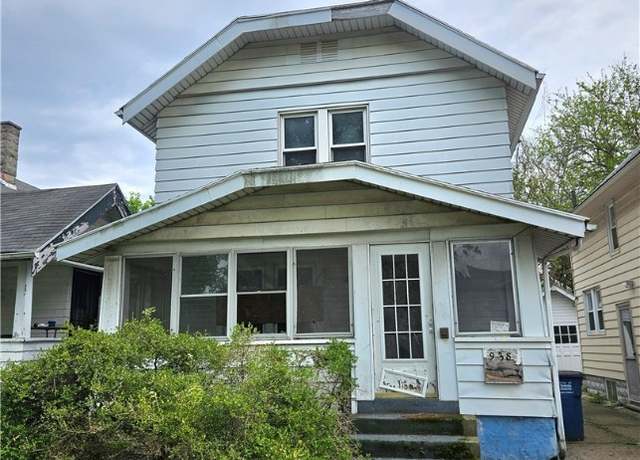 Property at 938 Booth Ave, Toledo, OH 43608, 3 beds, 1 bath