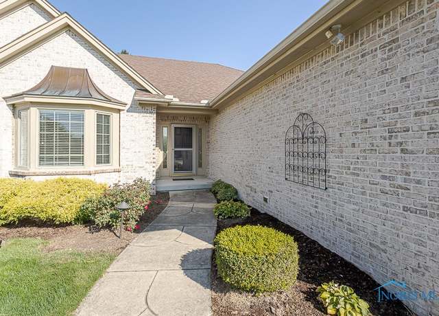 Property at 3816 Ravine Hollow Ct, Maumee, OH 43537, 2 beds, 3 baths