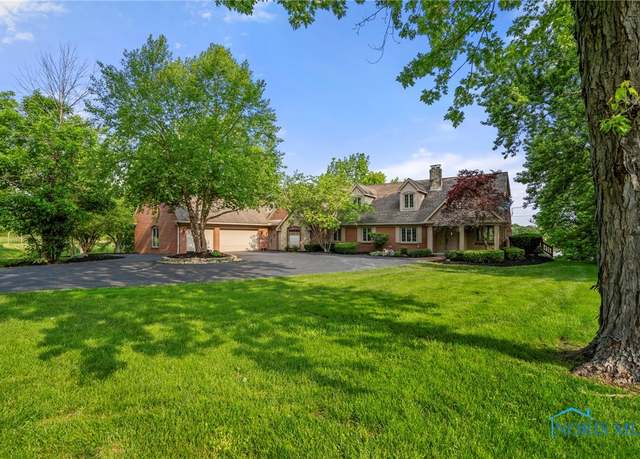 Property at 16890 W River Rd, Bowling Green, OH 43402, 5 beds, 4.5 baths