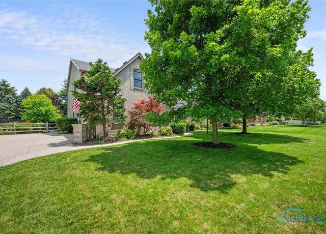 Property at 6052 Windy Ridge Ln, Sylvania, OH 43560, 5 beds, 3.5 baths