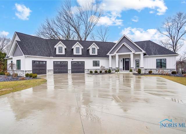 Property at 17670 W River Rd, Bowling Green, OH 43402, 4 beds, 3.5 baths