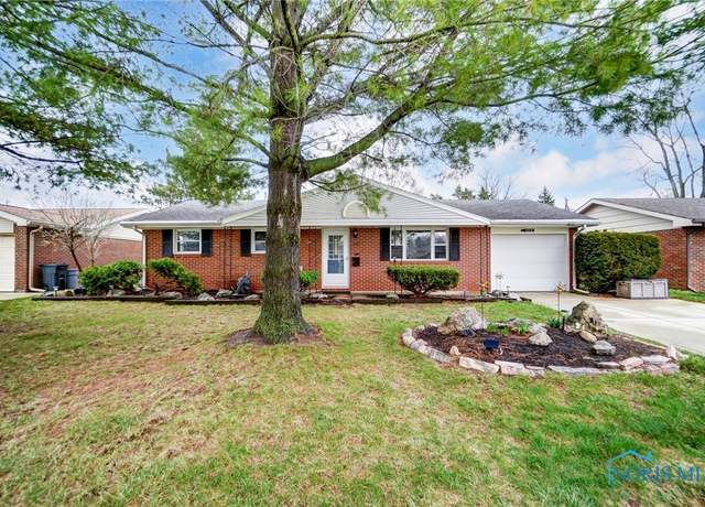 Property at 1105 Brookside Dr, Findlay, OH 45840, 3 beds, 2 baths