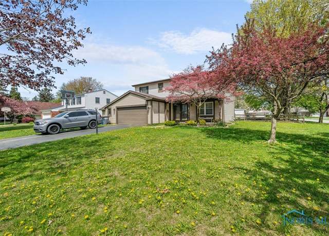 Property at 1705 Archwood Ln, Toledo, OH 43614, 4 beds, 2.5 baths