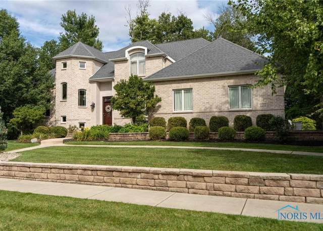 Property at 8419 E Woodland Trl, Findlay, OH 45840, 6 beds, 4.5 baths
