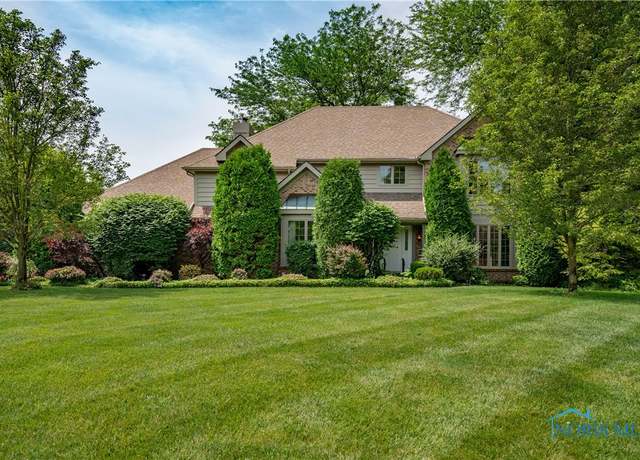Property at 5301 River Oaks Ct, Sylvania, OH 43560, 4 beds, 3 baths