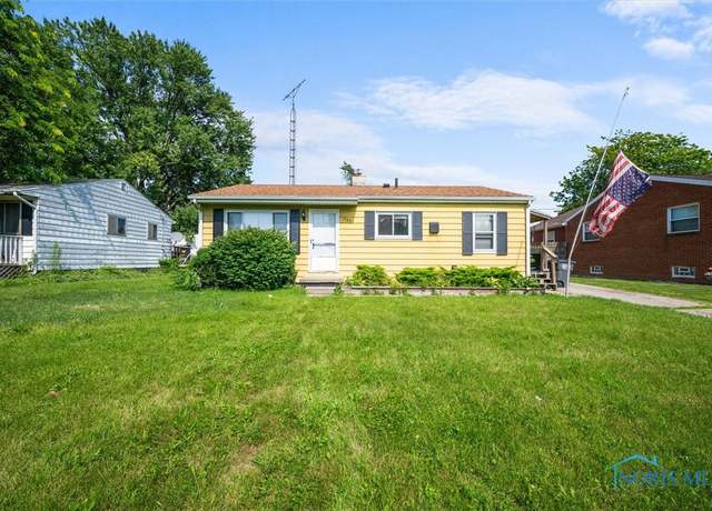 Property at 1525 Akron St, Toledo, OH 43605, 3 beds, 1 bath