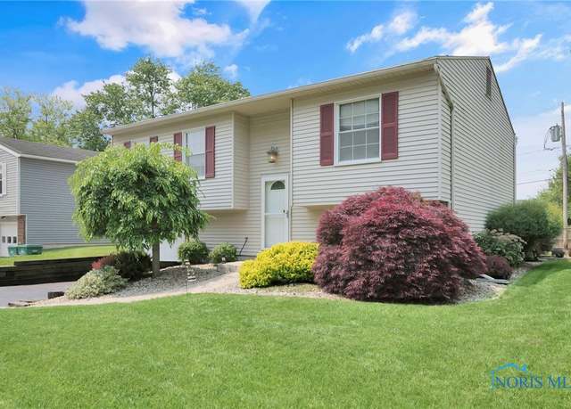 Property at 2444 Jamestown Dr, Northwood, OH 43619, 3 beds, 2 baths