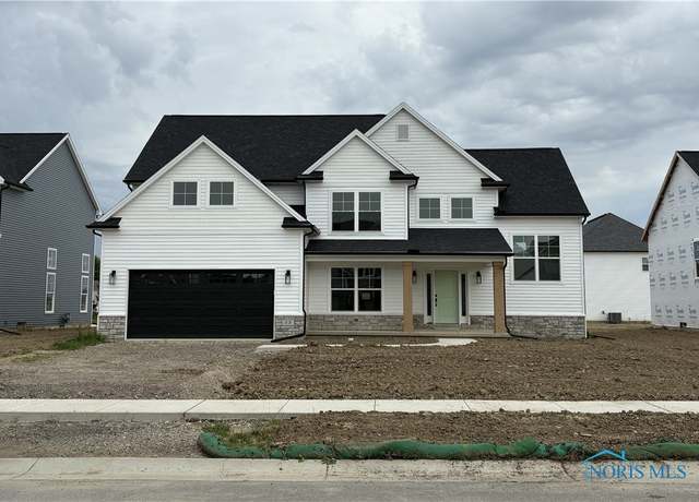 Property at 13 Hawthorne Xing, Perrysburg, OH 43551, 4 beds, 2.5 baths
