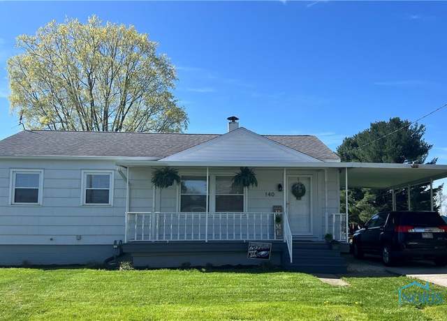 Property at 140 E Davis St, Tiffin, OH 44883, 3 beds, 1 bath