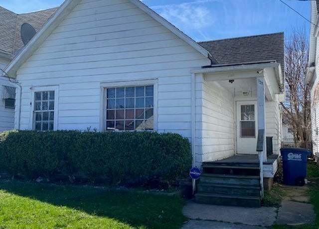 Property at 328 Mettler St, Toledo, OH 43608, 2 beds, 1 bath