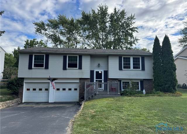 Property at 375 Edgewood Dr, Perrysburg, OH 43551, 4 beds, 2 baths