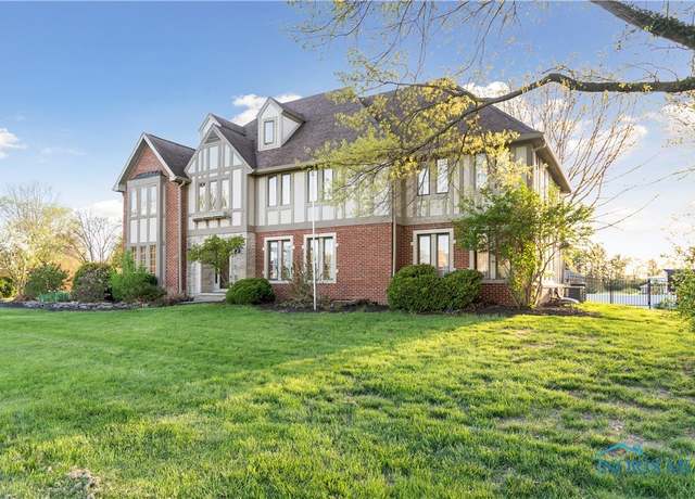 Property at 25581 Normandy Rd, Perrysburg, OH 43551, 5 beds, 3.5 baths