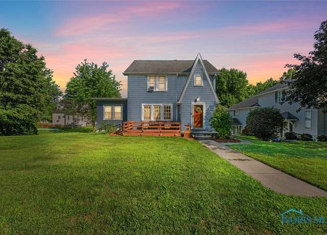 Property at 1711 Buckland Ave, Fremont, OH 43420, 3 beds, 2.5 baths