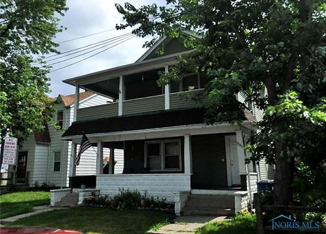 Property at 963 Mckinley Ave, Toledo, OH 43605, 4 beds, 2 baths