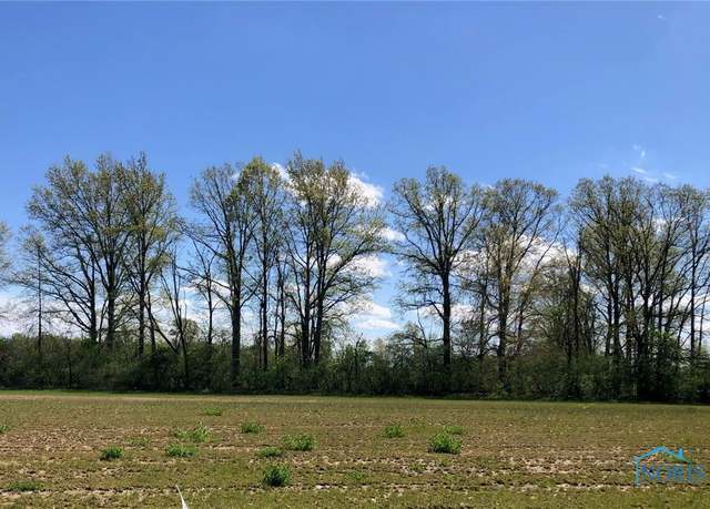 Property at 139 Coach House Loop, Bowling Green, OH 43402