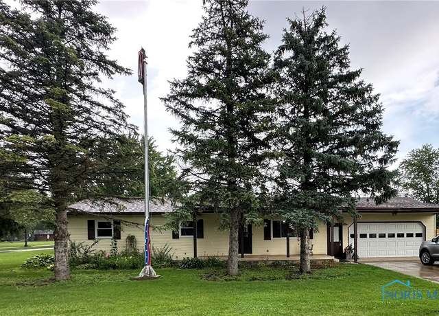Property at 661 Wood Dr, Montpelier, OH 43543, 3 beds, 2 baths