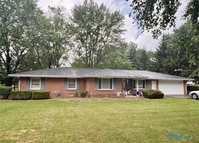 Property at 11218 Sunset Dr, Ottawa, OH 45875, 3 beds, 2 baths