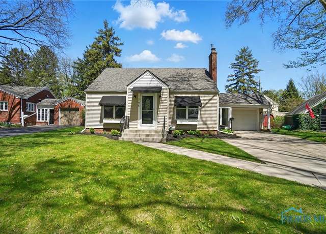 Property at 746 E Carisbrook Dr, Maumee, OH 43537, 3 beds, 2 baths