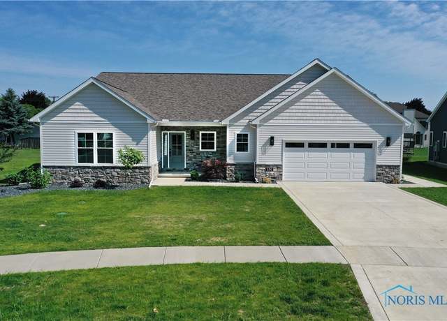 Property at 550 Southview Ct, Gibsonburg, OH 43431, 3 beds, 2 baths