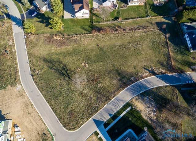 Property at 509 Chippewa Ln, Perrysburg, OH 43551
