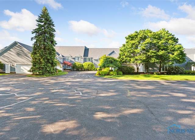 Property at 1652 River Rd, Maumee, OH 43537, 3 beds, 3.5 baths