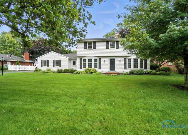 Property at 405 Orchard Ln, Findlay, OH 45840, 4 beds, 3.5 baths