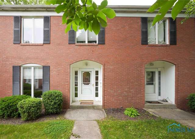 Property at 1902 Queenswood Dr Unit U7, Findlay, OH 45840, 3 beds, 2.5 baths
