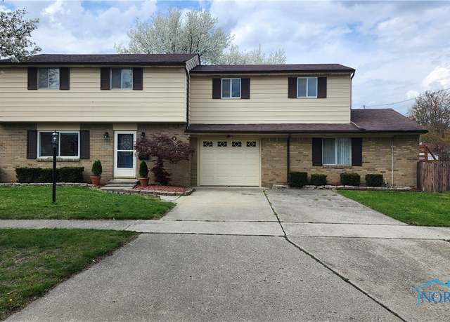 Property at 2620 Elmridge Rd, Toledo, OH 43613, 5 beds, 2.5 baths
